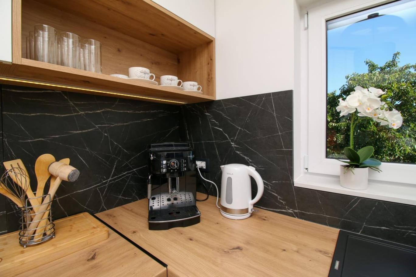 Apartman Nerlovic Πόρετς Εξωτερικό φωτογραφία